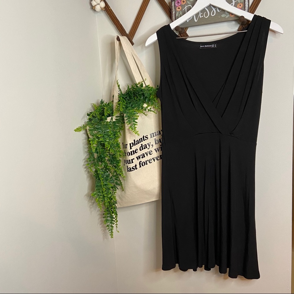 Sarin Mathews Little Black Sleeveless Dress Med